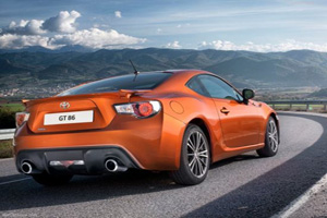 معرفی مشخصات اتومبیل تویوتا GT86 (عکس)